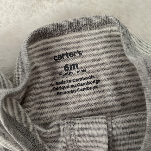 Carter’s Baby Boy Short Sleeve Romper - Picture 9 of 10